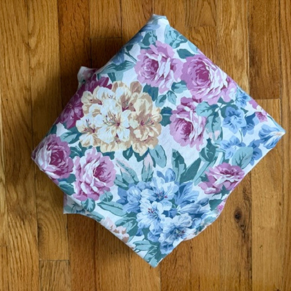 Vintage Beautiful cottage core floral Queen size Sheet set 1980's, Springs